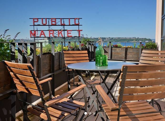 Our Beecher’s Loft is the most relaxing hideaway! Especially on a beautiful day. ☀️⁣ instagr.am/p/CctlRczlvht/