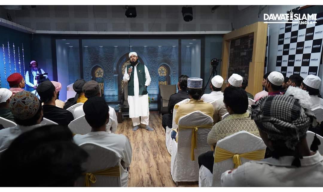 SayedArifAttari's tweet photo. Dawat E Islami India Organized a meet-Up  With Social Media Influencers, held at National level Center Faizan E Madina, khadak Mumbai, Followed By Iftaar , under the spiritual guidance  of Honourable Rukn e Shura Haji Sayed Aarif Ali Attari.

#meetup #dawateislami #influencer https://t.co/hadBBmRpAx
