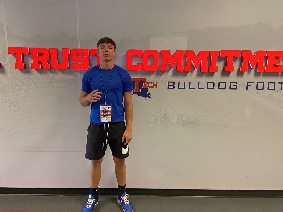 SederLuke's tweet photo. Special Thanks to @SCumbie_LaTech for inviting me out to watch the Spring game. I enjoyed seeing the Bulldogs compete💙❤️It was also great to see @BeejaayW &amp; @BrodrickJ_ https://t.co/Vmdrr2xixh