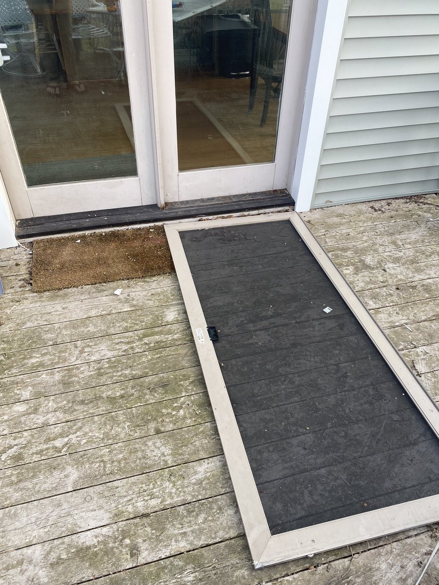 artsturdevant's tweet photo. Dear @1800HANSONS, it’s been two years. Do you think you could finish my 2020 siding job? We’ve called, we chatted, you’ve sent people out, we resided the entire house - the problems remain.

How do we fix this?!? https://t.co/MPCrwHhXwi
