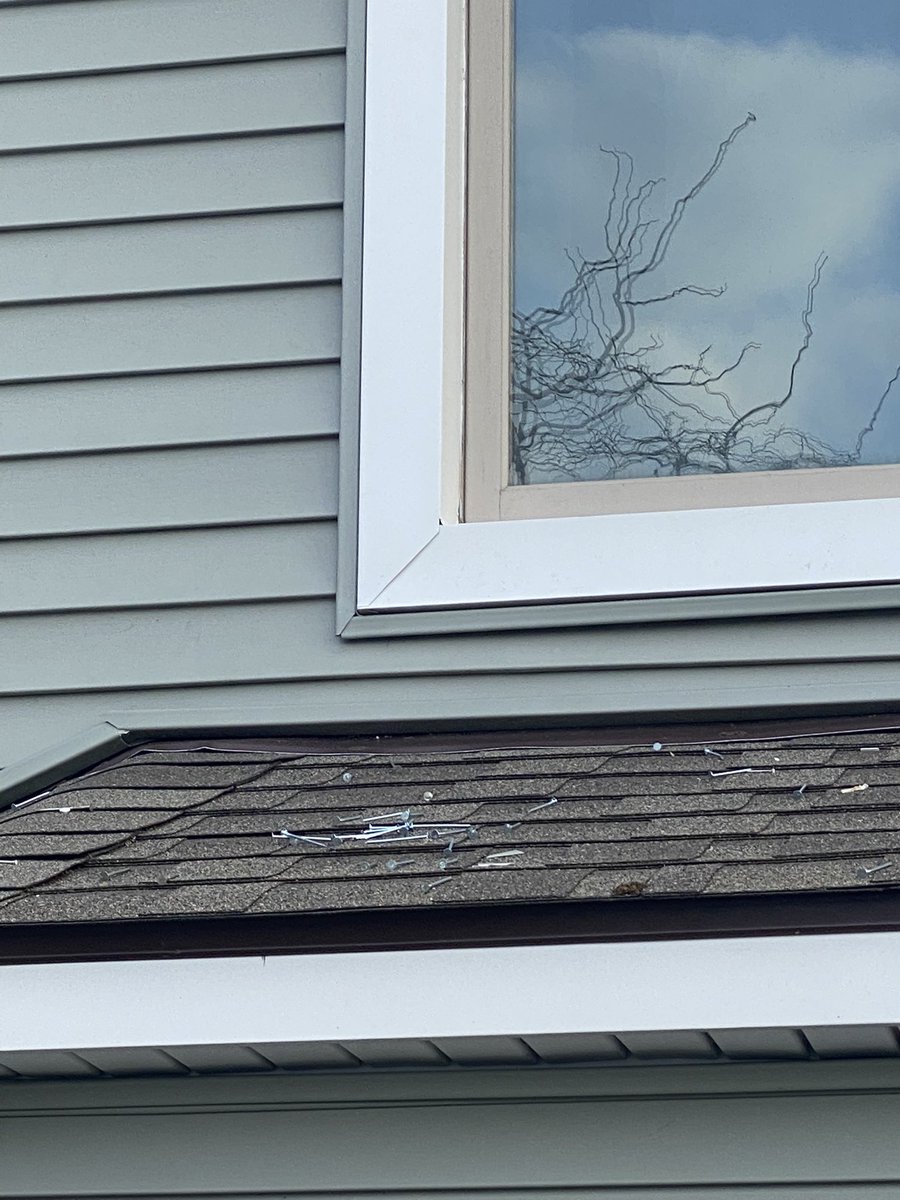 artsturdevant's tweet photo. Dear @1800HANSONS, it’s been two years. Do you think you could finish my 2020 siding job? We’ve called, we chatted, you’ve sent people out, we resided the entire house - the problems remain.

How do we fix this?!? https://t.co/MPCrwHhXwi