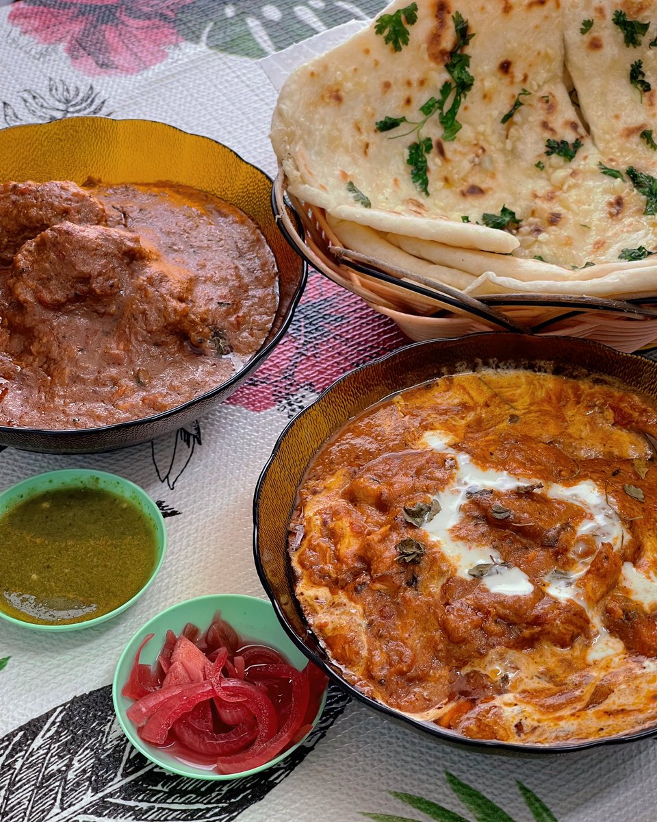 sailorperryploy's tweet photo. First impression of Indian food! 🫓🥘
9.5/10 ขอหักไว้ก่อน 0.5 เผื่อมีร้านที่ดีกว่า,, แต่ไม่น่านะ เพราะกินครั้งแรกก็อร่อยเลยจ้ะแม่ 😅😋😍 ,,. #moonknight เป็นเหตุ 🌙✨
.
#indianfood #panipuri #samosa #lambmasala
#chickenbutter #nanbread #nangarlic
#aesthetic #foodreview https://t.co/ZwSynS77Ho