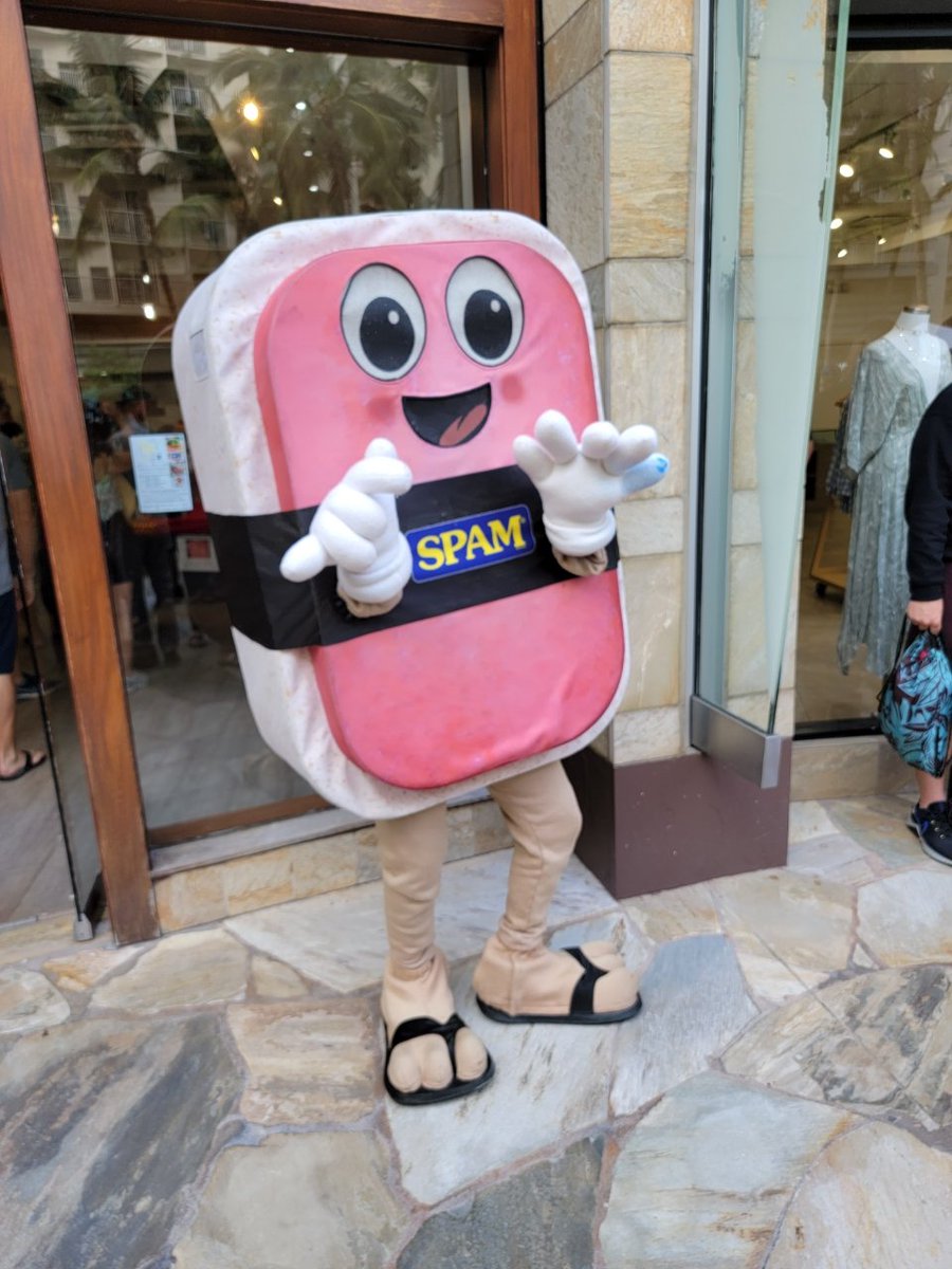 Hawaii consumers 7,000,000 SPAM a year. <a href="/SpamJam/">Waikiki Spam Jam</a> #WaikikiSpamJam