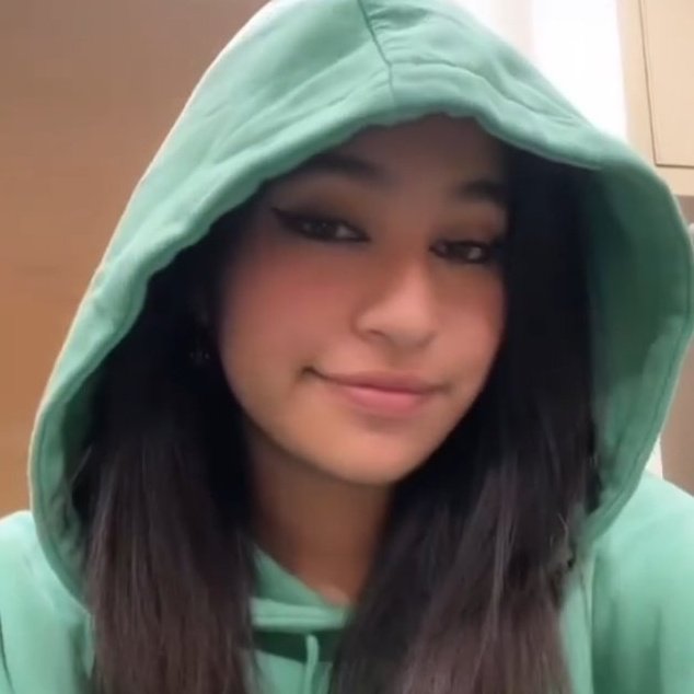 jimenacore's tweet photo. Para: @youreworthyjj 
Te quiero mucho, es lindo ver que con el paso del tiempo tu cariño por jimena sigue intacto, siempre participas en la dinámicas y todo lo que se proponga para jj, eres muy importante. <3 https://t.co/KE5cSkz8of
