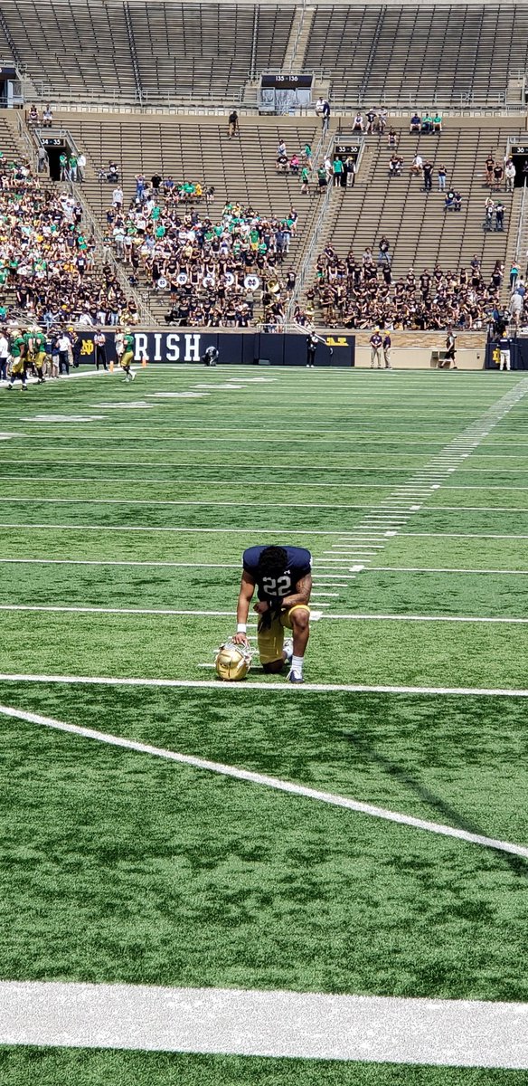 1st prayer of the season! @logandiggs3 #BlueGoldGame