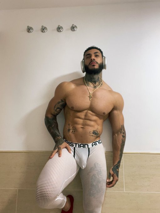 Hey!! Saturday night🔥💙 @andrewchristian   https://t.co/Wy9fRe6Ox2 https://t.co/tvUDsqy2LC<a class="tags" target="_blank" title="On Twitter" href="/?out=eyJ0eXAiOiJKV1QiLCJhbGciOiJIUzUxMiJ9.eyJpYXQiOjE3MjA3NDg4MDAsImlzcyI6InR3cG9ybnN0YXJzLmNvbSIsIm5iZiI6MTcyMDc0ODgwMCwiZXhwIjoxNzUyMjg0ODAwLCJyZWRpcmVjdF91cmwiOiJodHRwczovL3R3aXR0ZXIuY29tL2FuZHJld2NocmlzdGlhbiJ9.xGtLkJNwuQDhYzMRayuojiTTBoZ32lYeL0usnhUlfpSkdKrWxnA5BG_oIQlvm0rrxW365kkf2fyz0l-gxWhLtQ">@andrewchristian</a>