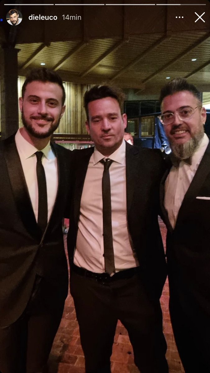 PampitoOk's tweet photo. Chano en el casamiento de Lanata 👇🏻 https://t.co/2oCtr4Axys