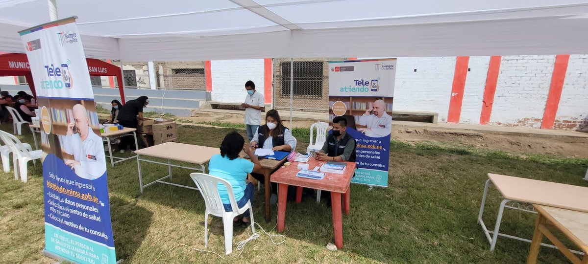 Minsa_Peru's tweet photo. Los médicos de las especialidades de cardiología y endocrinología  brindan #teleinterconsultas, con el objetivo de dar acceso a los servicios de salud a poblaciones alejadas a través de la #Telemedicina. https://t.co/TDjsriyrcD