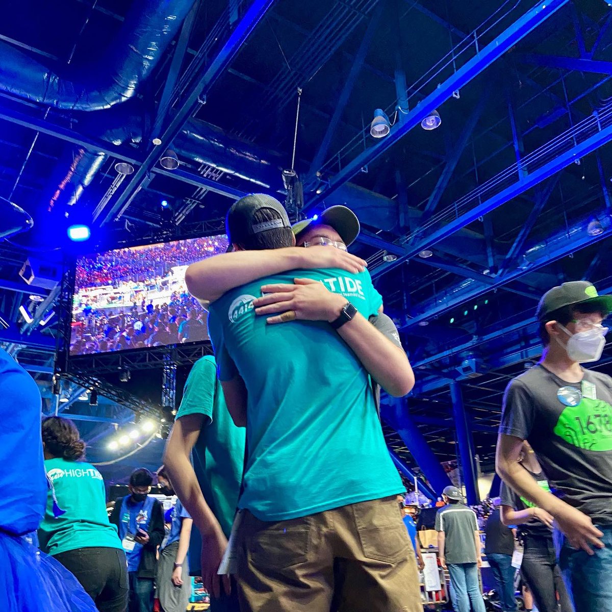 FIRSTweets's tweet photo. #FIRSTChamp giving us all the feels
✌️❤️🤖 #morethanrobots https://t.co/zCgFlEyEdu