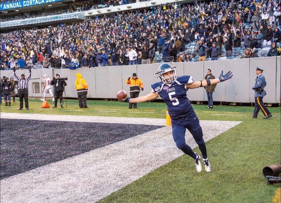 BReadyAthletes's tweet photo. #NFLDraftCountdown #Day3 @andrewvito5 This route running technician, sure handed receiver, is going to give DB’s nightmares…I sure hope they are READY!
#TouchDownKing #3rdDownNightmare #BornReadyAthletes #JerseyBoy #NFLDraft22 #WeOnToSomething https://t.co/oYcHT1CPG6