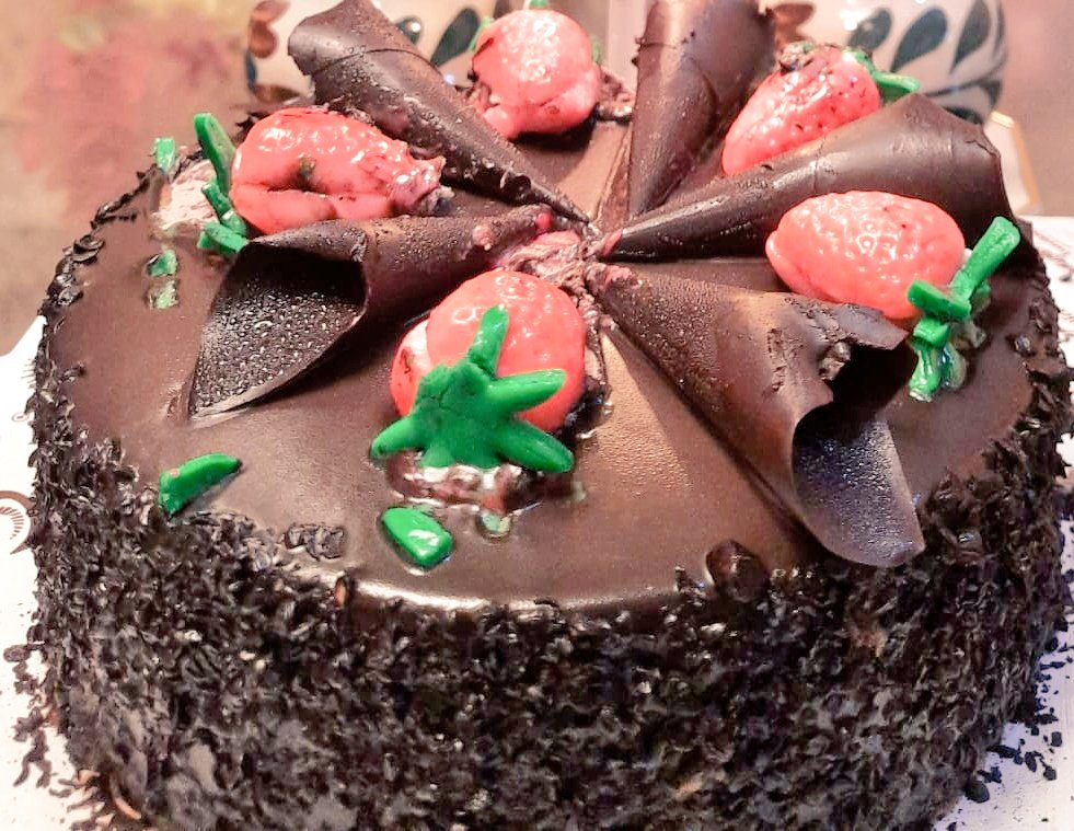 HawkerHomemade's tweet photo. #ChocolateCake #Delicious #tasty #beautifulcake #food #foodpics #foodblog #foodblogger #foodloversspace #homemadehawker π€©ππ€€ https://t.co/DXQ9KflVSB