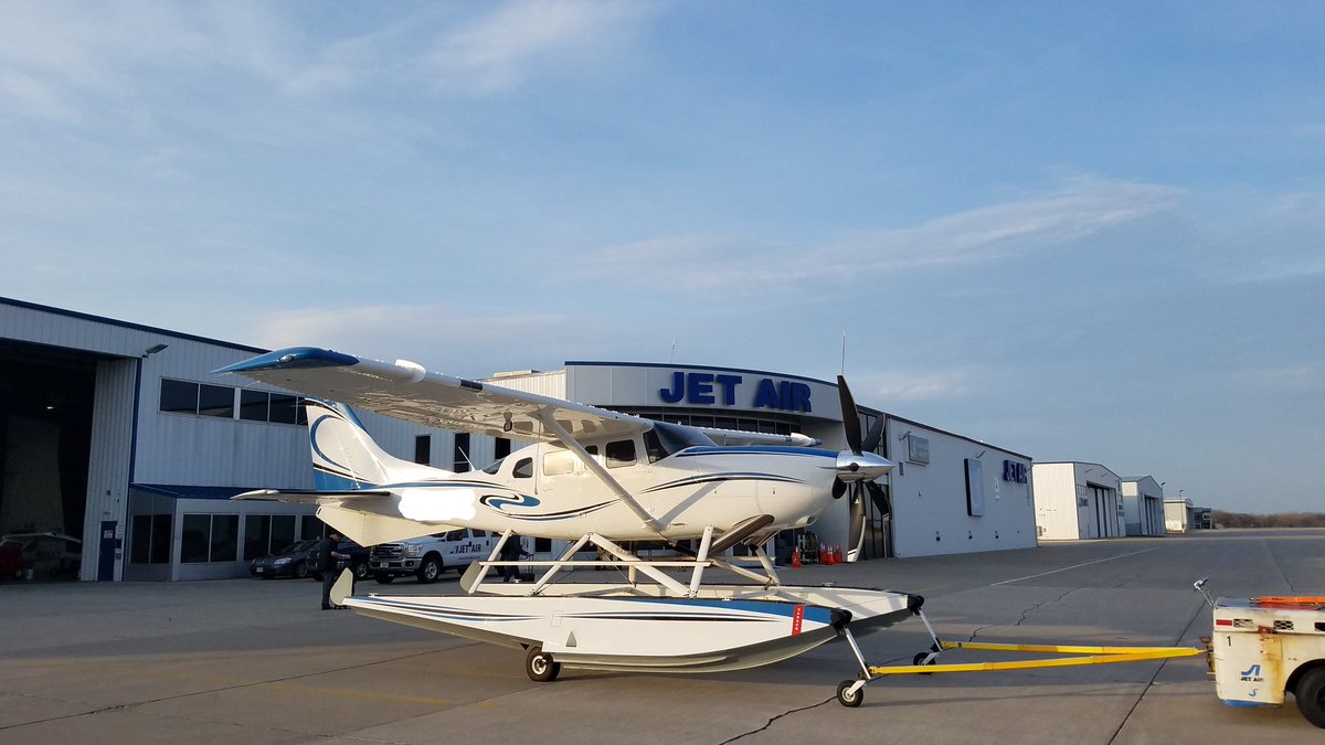 jetairgroup's tweet photo. Sunset Seaplane Saturday anyone? https://t.co/4RAQAq4LNP