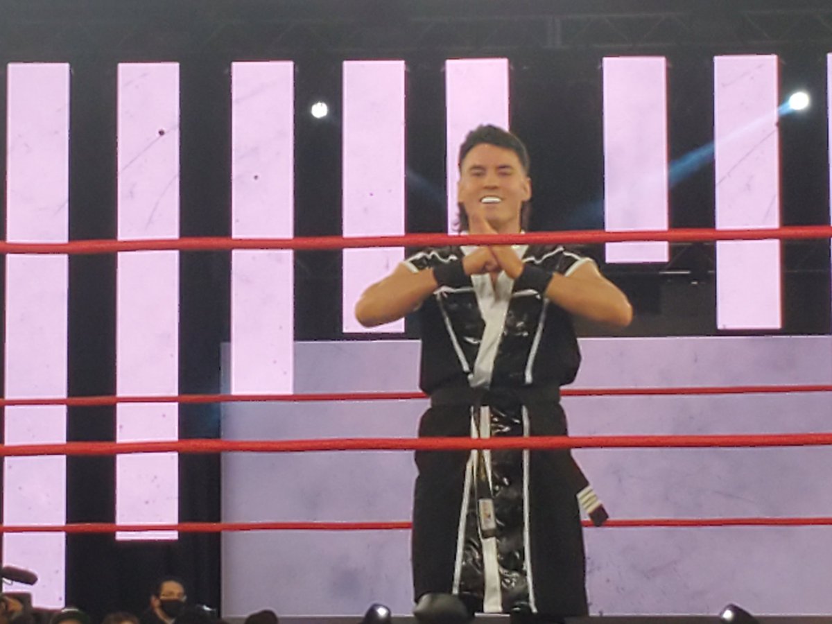 TurnBuckleTimes's tweet photo. #Rebellion a little x division https://t.co/lmb3cmr3yl