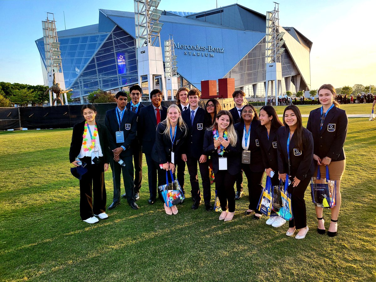 AcpDeca's tweet photo. ACP DECA in the BUILDING!!! @azdeca @CTECUSD @CoachBlueford #ICDC https://t.co/ZUI85Sju6f