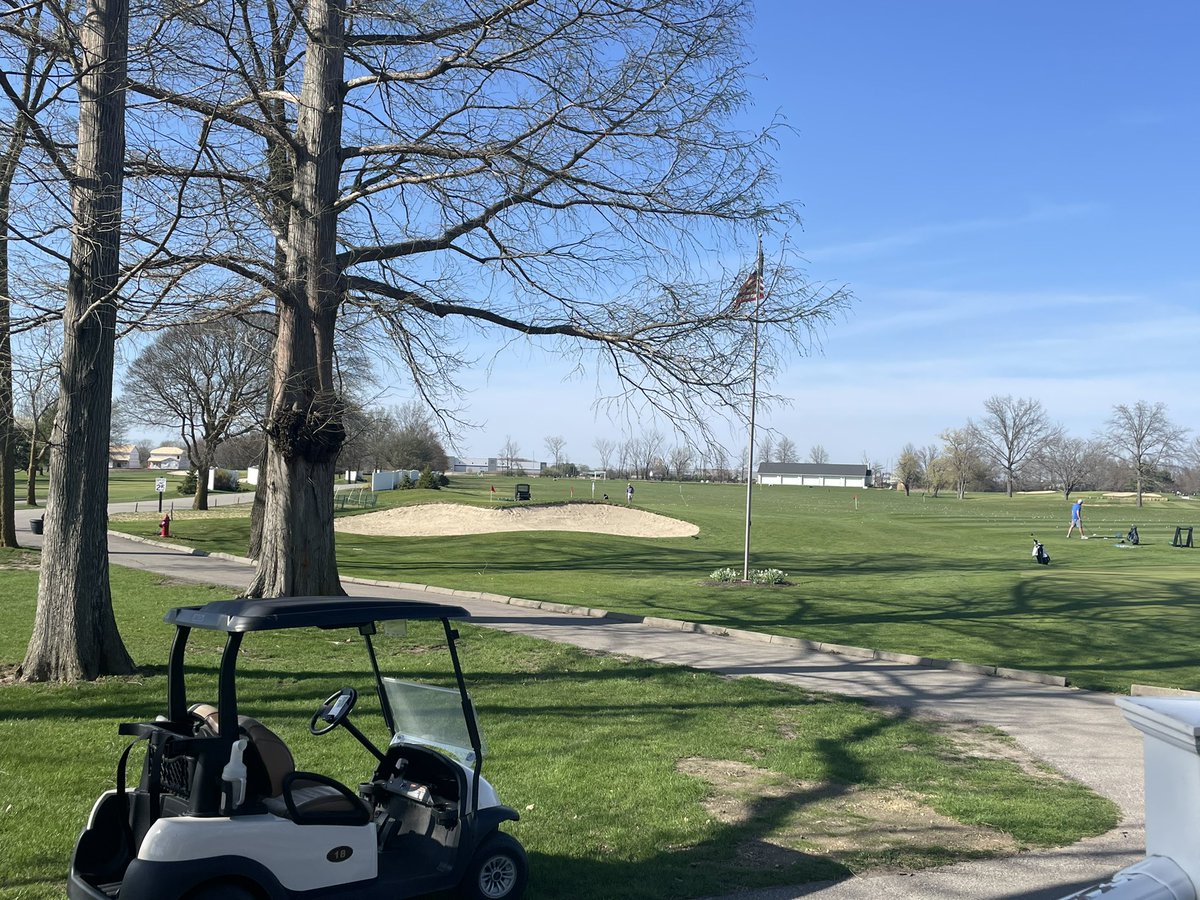 ZMS_news's tweet photo. Congratulations to the boys golf team on winning the 9-team, 18-hole Zionsville Golf Invitational today! 7th grader Brycen Tisch was the medalist with a score of 73. Thanks to the folks at @GCIgolf for hosting this great event! @ZionsvilleGolf https://t.co/9OuHo9oyt7