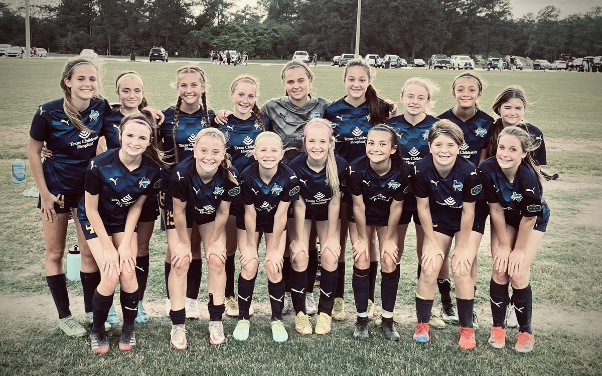 DynamosSC's tweet photo. Dynamos 08G Gold with a great 1-0 win today to maintain atop the standings! Way to go ladies! Keep up the hustle! 💛⚽️💙 #dynamosdifference https://t.co/3JR9slBfer