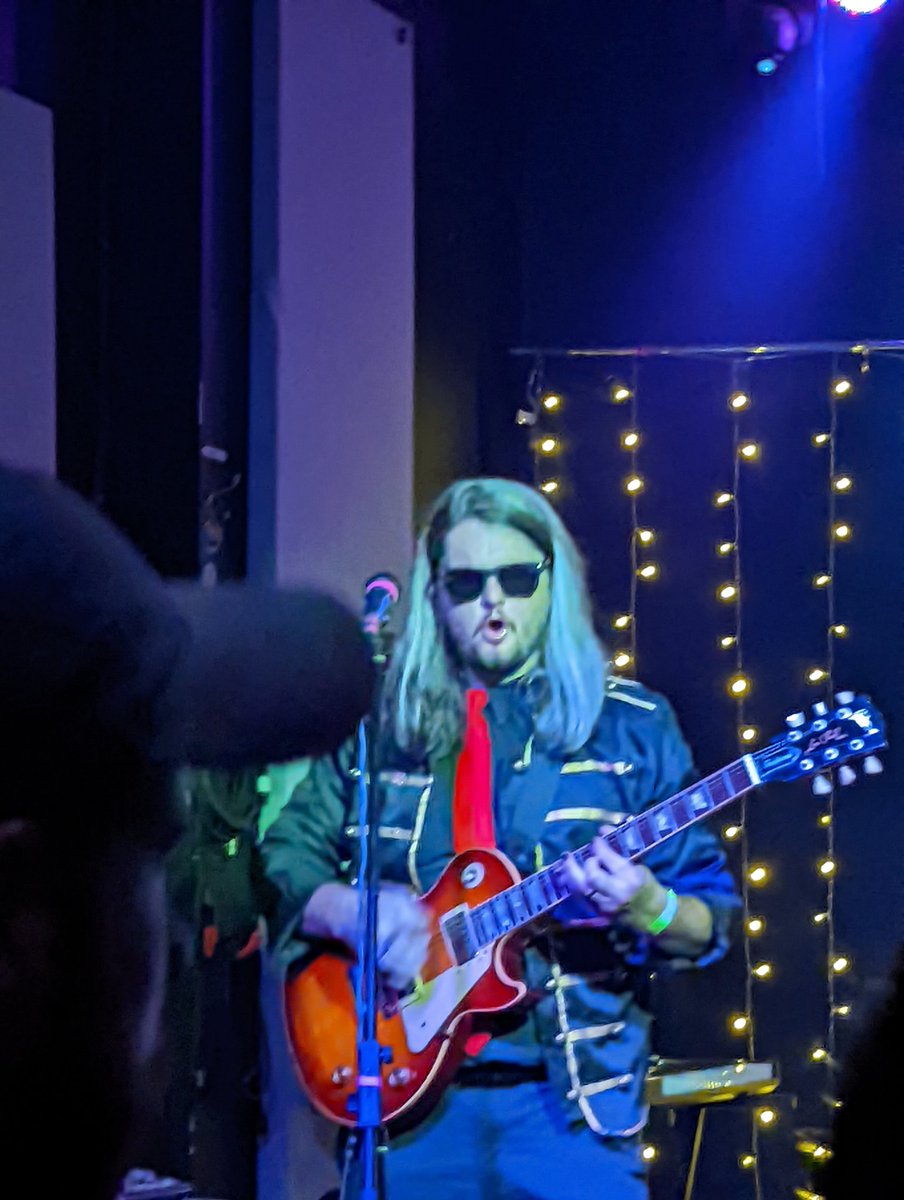 olson2413's tweet photo. @PFTCommenter didn't realize you were in an Greenville SC based MCR cover band https://t.co/tBG8F7htHC