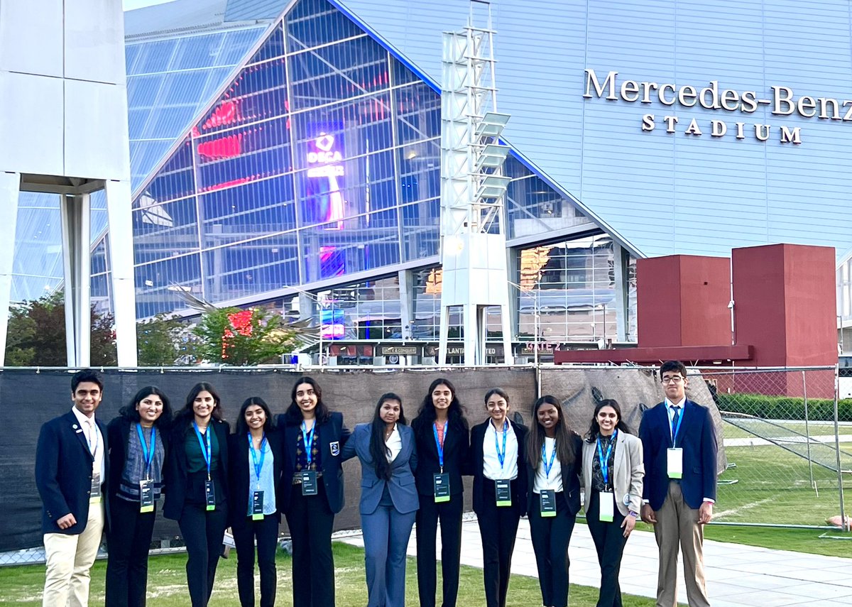 MrsGowartyHHS's tweet photo. @HebronDECA is ready to take on ICDC in Atlanta!!!@Hebron_HS  @Amy_Boughton Hawk Pride!!!!! https://t.co/bhiYP7dmVv
