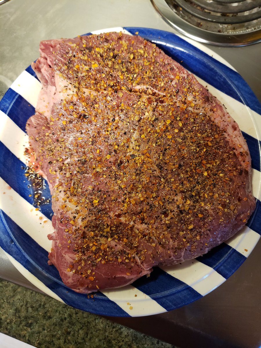 eatbeef's tweet photo. 2.75 lb seems a reasonable for a top sirloin. #CattleTales https://t.co/Ascj88ZT6R