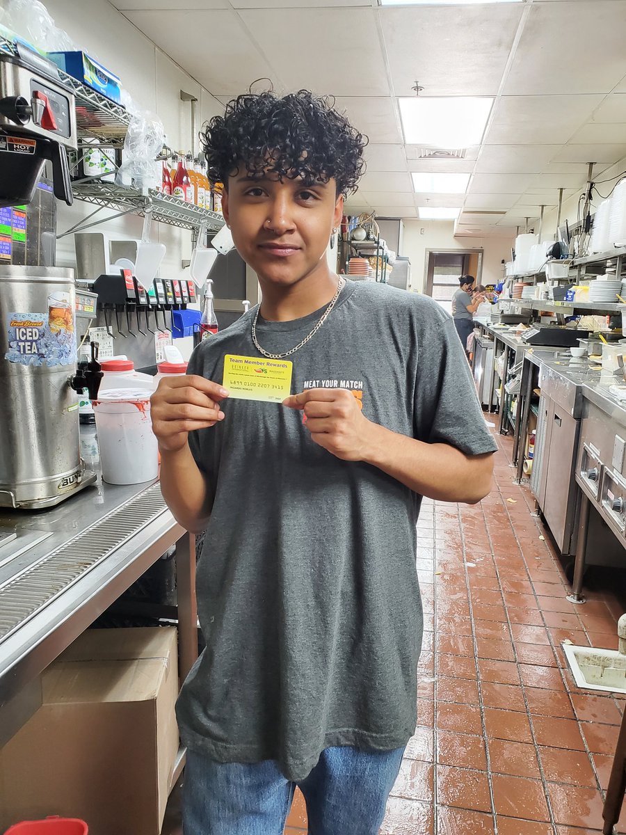 cherbear1162's tweet photo. Ricardo completed his togo training, great attitude next stop food runner!!! #inittowinit #showup #chilishighlandsprings @marcosalatorre @ChilisJobs https://t.co/tx4tK6N1cv