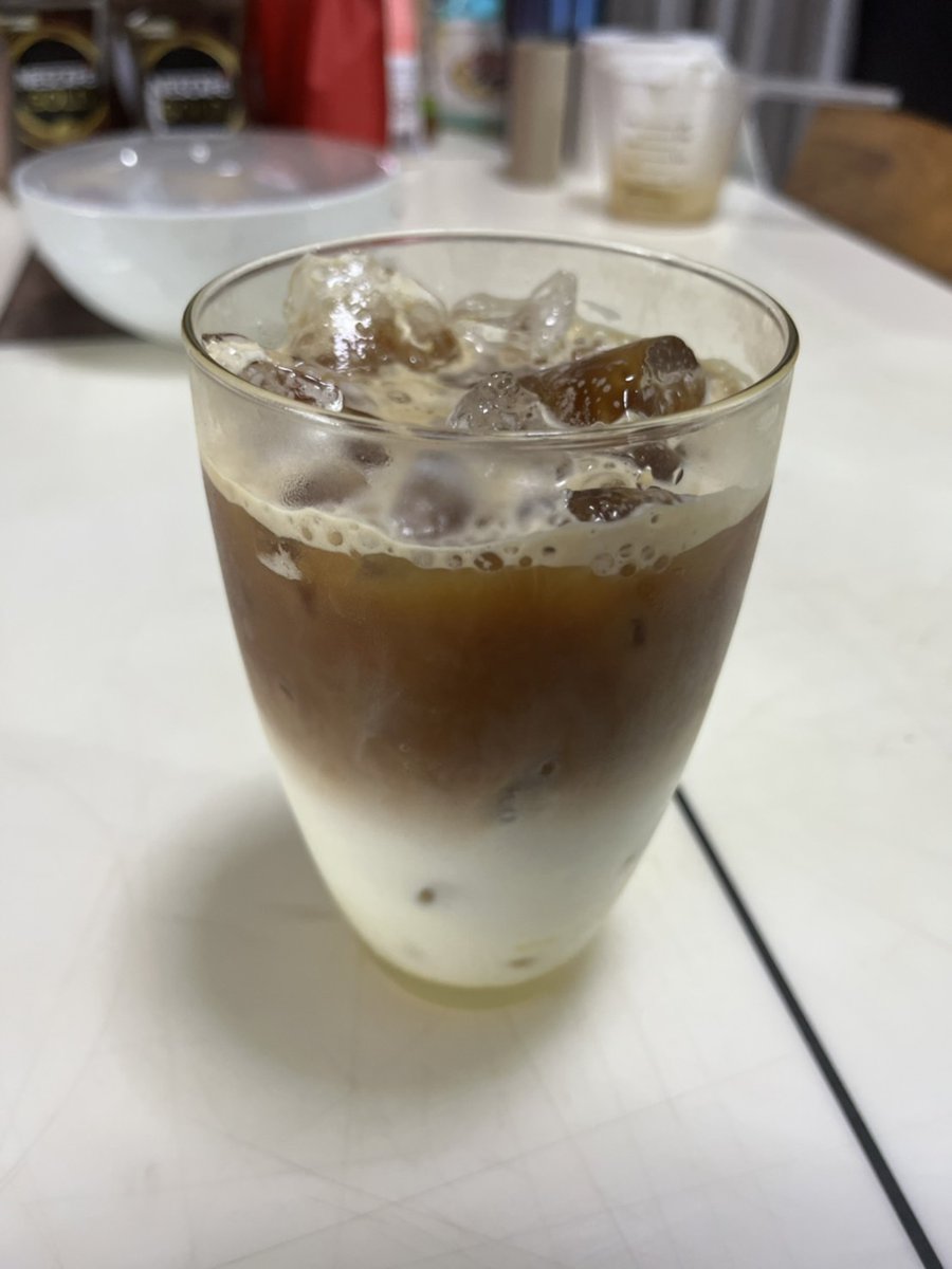 l2abbitJr's tweet image. กาแฟใส่นม