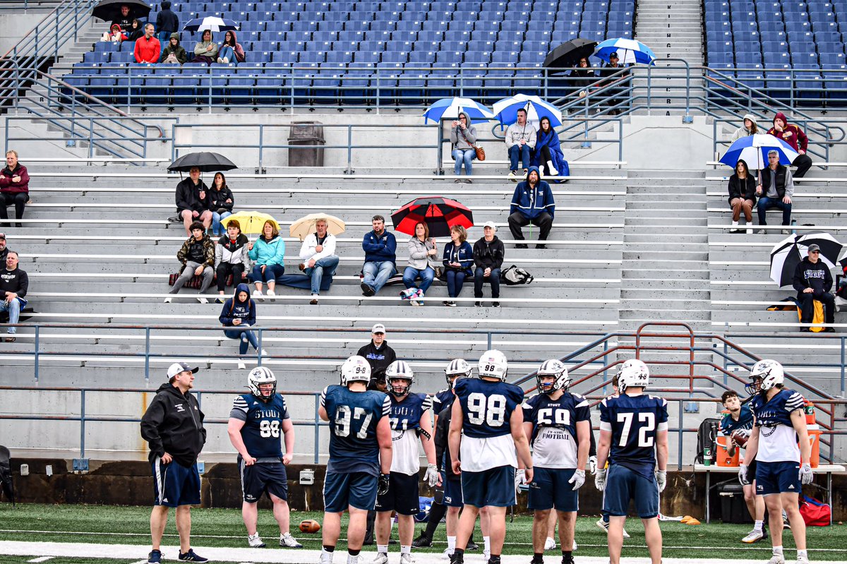 UWStoutFootball's tweet photo. GREAT DAY TO BE A BLUE DEVIL! 

Happy birthday @Coach_Key1 and @CarlReina5 

#BleedBlue | 🔵⚪️ | T.P.C https://t.co/1YjEwdgW6x
