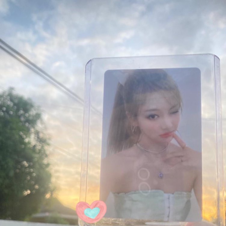tiny_nning's tweet photo. #닝닝 ♡

#NINGNINGAtCoachella https://t.co/lN0zgZsoiD