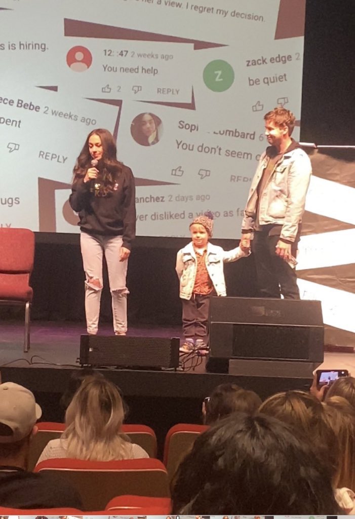 colleenfiles's tweet photo. colleen ballinger with her son and husband tonight https://t.co/HfZ23oY84H