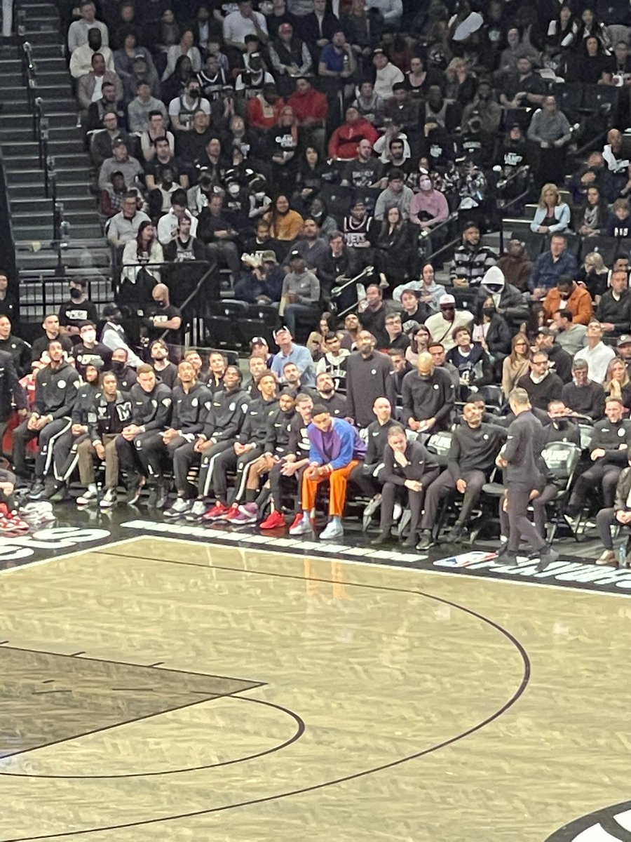 Devan_Kaney's tweet photo. Hey guys can you spot the 🤡? https://t.co/gbJgdRbKjQ