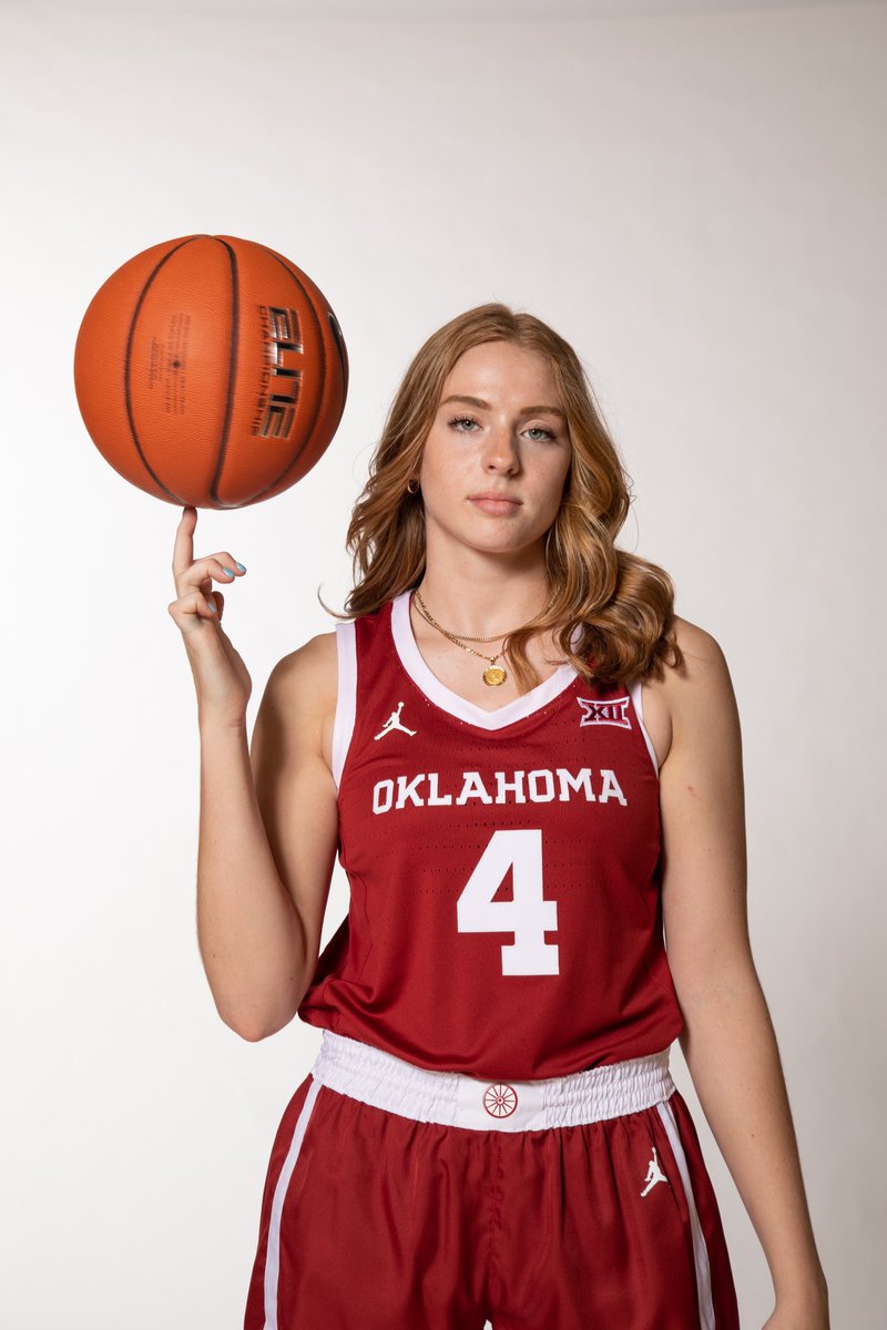 WorldExposureWB's tweet photo. Top 7 Players from Nike #EYBL Day 2 

MacKenly Randolph-SA Swish 
Sahara Williams @AllIowaAttack 
Summer Lee @KiaNurseElite 
Hannah Hidalgo @philly_rise 
Laci Steele @ProSkillsGBB
Laila Reynolds -@BWSLGirlsAAU 
Aaliyah Chavez @CFEliteSports

*📸 LS on a visit. https://t.co/ByiMzwdOHq