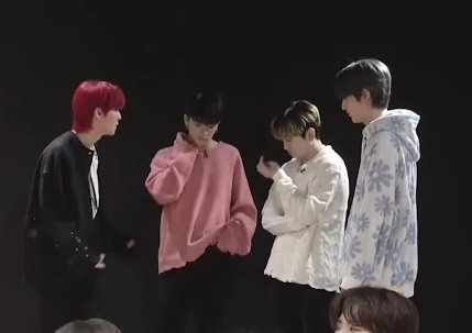 teumejoy_'s tweet photo. not at me being soft seeing them together ♡
@treasuremembers
#TREASURE #JPLINE #トレジャー https://t.co/ZXZpuNxhDn