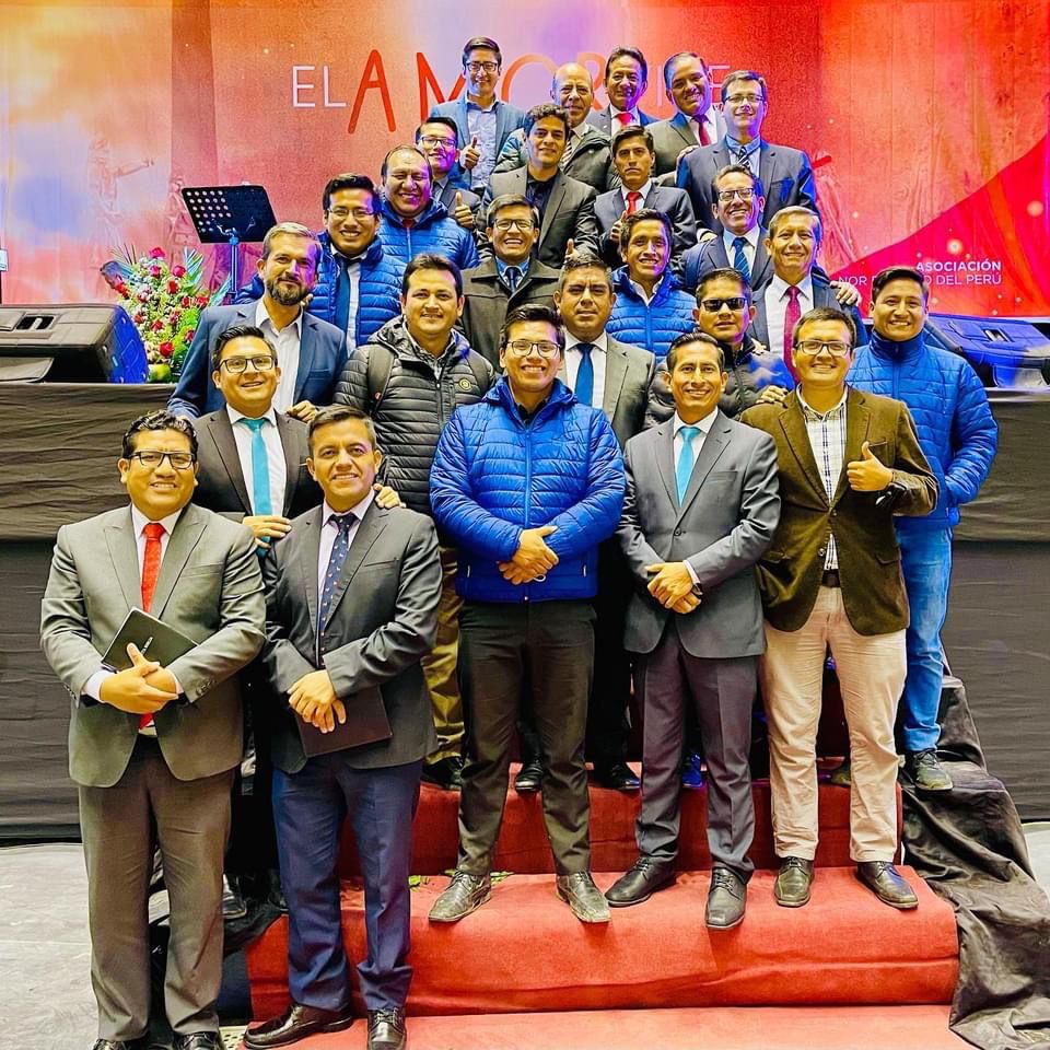 AdventistaMiCOP's tweet photo. Terminamos la caravana #ElAmorVive en la región Cajamarca con todos los Evangelistas agradecidos a Dios, por los milagros vívidos. ❤️🙏 #MiCOP #SemanaSanta2022 https://t.co/xzmDU4BnjB