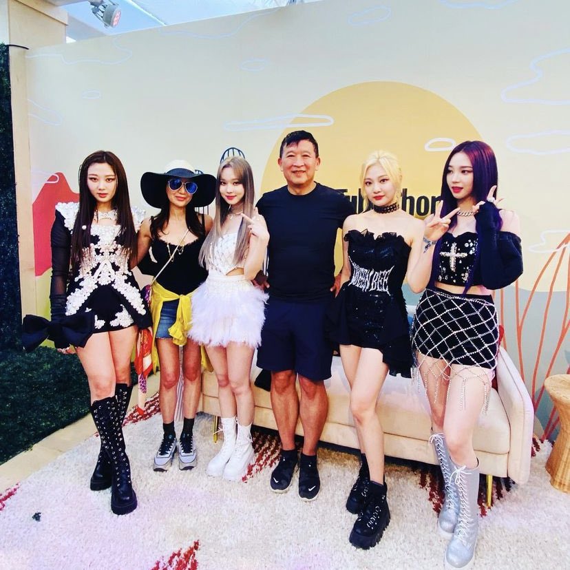 FRElI3aaMAAK7Hr?format=jpg&name=900x900