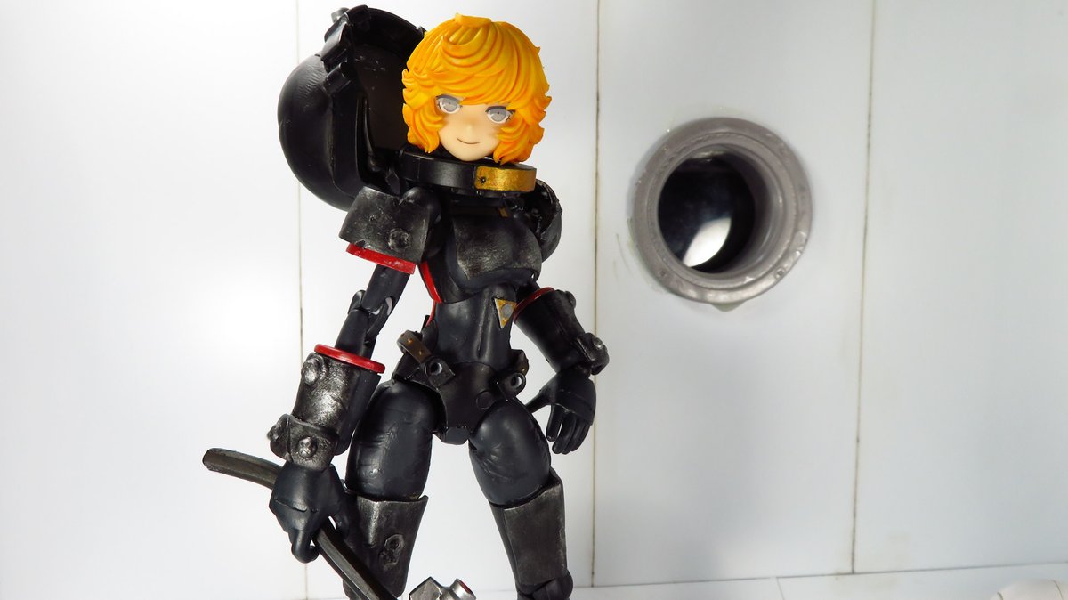BB63702079's tweet photo. 作品名「宇宙海賊フレア」
ブロッカーズFIOREコスモスを改造
二匹の猫とサポートメカをお供に、宇宙で暴れる女海賊。
気に入った相手とは誰とでも仲良しになっちゃうタイプのお姉さんです。

#第三回美少女プラモコンテスト
#連合軍
#事前エントリー済 https://t.co/1ei9CU8JGR