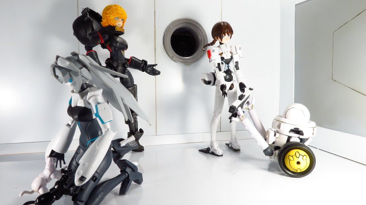 BB63702079's tweet photo. 作品名「宇宙海賊フレア」
ブロッカーズFIOREコスモスを改造
二匹の猫とサポートメカをお供に、宇宙で暴れる女海賊。
気に入った相手とは誰とでも仲良しになっちゃうタイプのお姉さんです。

#第三回美少女プラモコンテスト
#連合軍
#事前エントリー済 https://t.co/1ei9CU8JGR