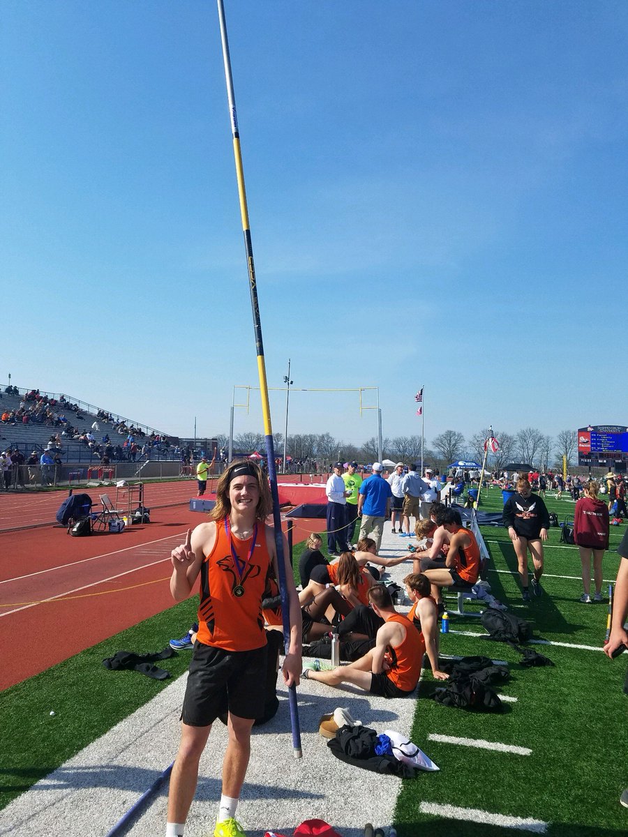 EP_Panthers's tweet photo. 🏃‍♂️🏃‍♀️ Coach's update from the Jack Roddick HS Track &amp; Field Invitational @ Ship U:

Congratulations to Breckin Swope for placing 1st in pole vault 🥇 https://t.co/8oUBoQRWKJ