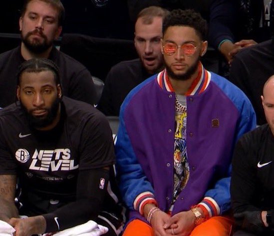 LakeShowYo tweet media