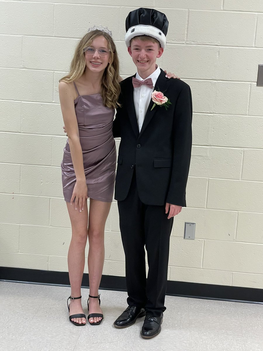 WeboJrSrHigh's tweet photo. Congratulations to the 8th grade princess and prince! https://t.co/Zng6RUqOgX