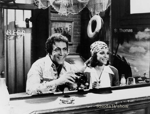RhodaTVShow's tweet photo. .@ValerieHarper & David Groh during rehearsal of "The Honeymoon" - "Rhoda" S1E10
Watch >https://t.co/rWQtqvFEbx
--
#ValerieHarper #Rhoda #RhodaMorgenstern #TheMaryTylerMooreShow #DavidGroh #Joe #JoeGerard #TheHoneymoon #comedy #tv #classictv #leadinglady @KristinAGroh2 https://t.co/Kwi1yPe2GG