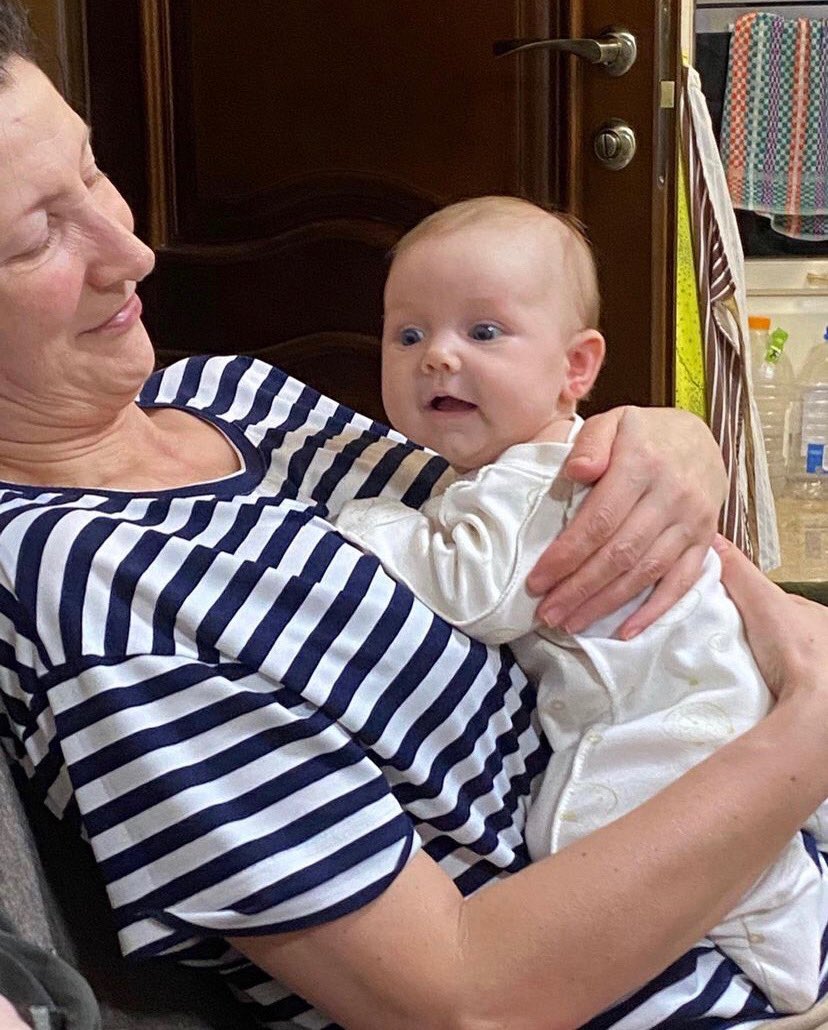 visegrad24's tweet image. 3-month-old Kira was killed in a missile attack in Odesa today together with her mother Valeria and her grandmother.

The father, Yuri, a baker from Odesa, lost his entire family in the attack against on a residential area.

The Russian public supports this war. 

They are guilty