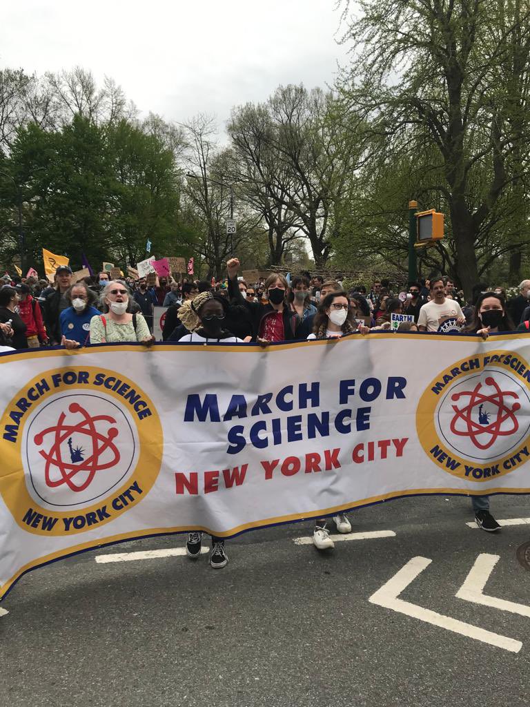 spocuaw's tweet photo. We joined our union siblings @CPWUAW and @SW_Columbia at the #MarchForScienceNYC today to call for greater action on climate change and more support for science! #ScienceNotSilence #1u https://t.co/eSsPW2Y15v