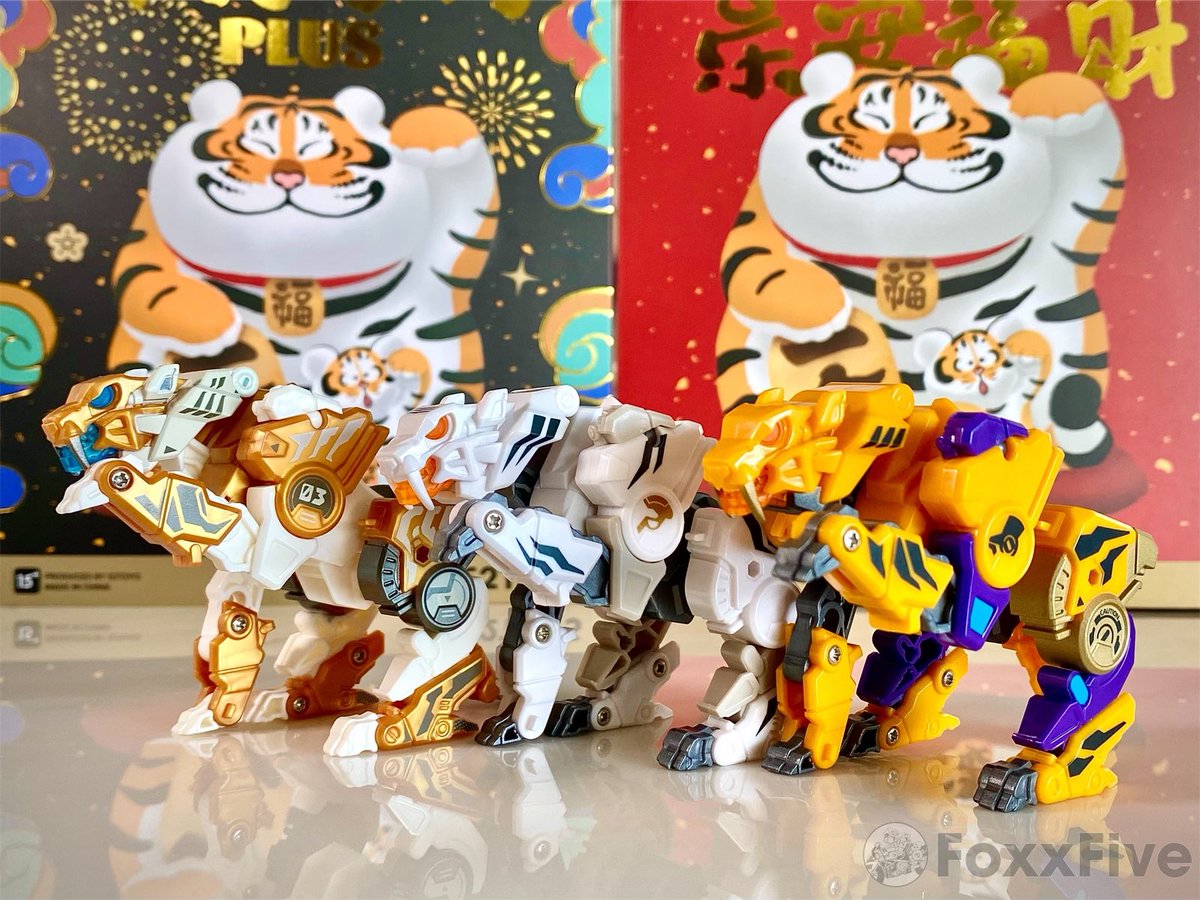 foxracingfive's tweet photo. Fortune big kitties @52Toys @52TOYSJP @s250_MKII @bu2ma #52toys #beastbox #desktoys #ビーストボックス #torado #benger #goldensabre #tiger #fortunecat #胖虎 https://t.co/vH45ddyUIF