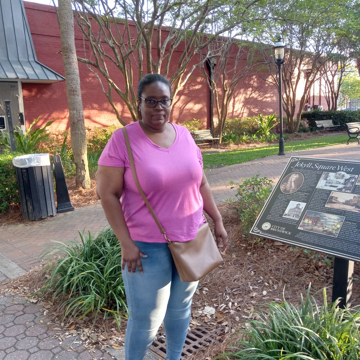 Keri42876's tweet photo. My Spring Break trip to Brunswick and Savanah Georgia.  Spent time along the Savanah River #unitingourworld @ParticipateLrng @MicheleMacumber @ksielken1 @LynlyCampbell https://t.co/dq0GeGC1Ks