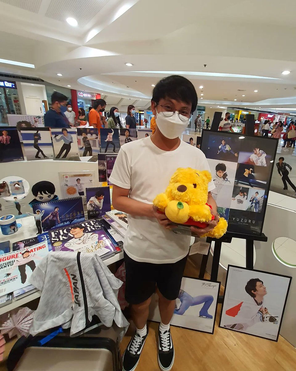 MonteeBon's tweet photo. Look at this very happy Fanyu boy 😊💙🇯🇵🇵🇭🙌

#YuzuSpringHasCome #YuzuruHanyu #羽生結弦 https://t.co/0zPBSYZmHH