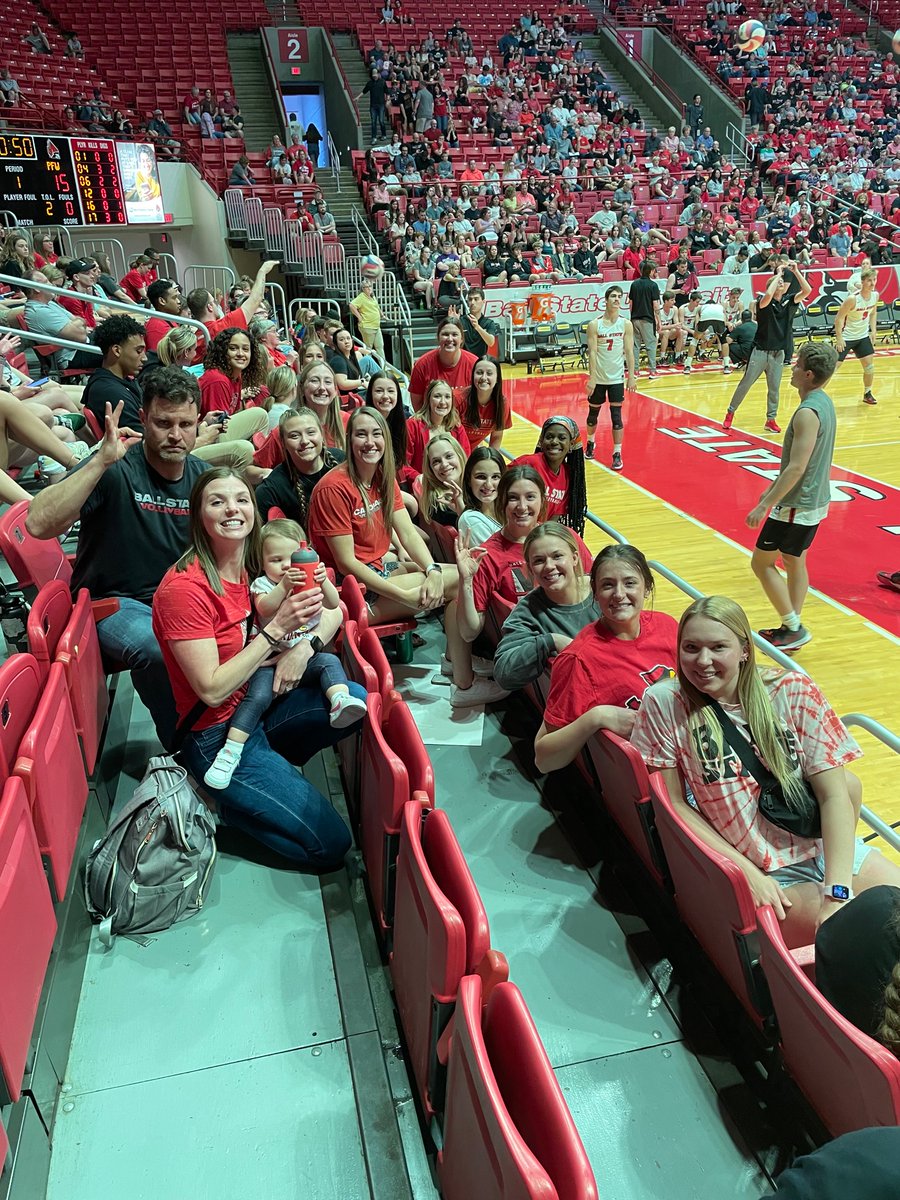 BallStateWVB's tweet photo. What a night! Congrats to 
@BallStateMVB
 on their MIVA Tournament championship!! We are proud of you! https://t.co/RzS6KmKLvE
