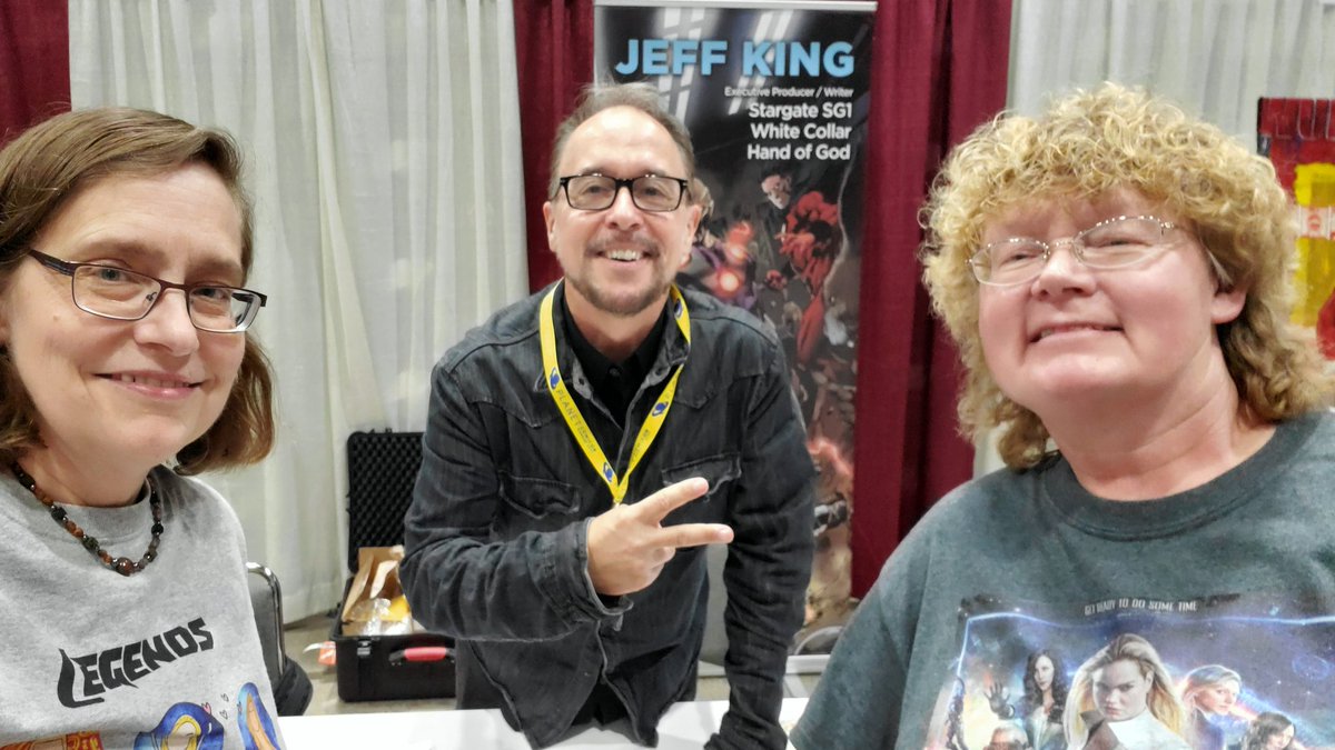 VJedlicka's tweet photo. One of the highlights for us @PlanetComicon this weekend was @JeffKingTV! Now we can't we really can't wait for season 3 of the @UmbrellaAcad on June 22!!! https://t.co/ESp2Lwg1kI