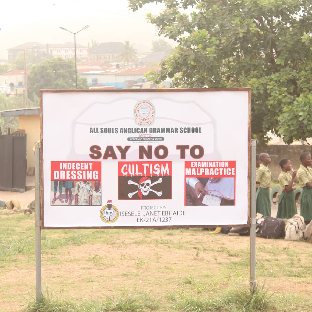 isesele_janet's tweet photo. On the 15th of March 2022, I executed a community development project at my PPA; All Souls Grammar School, Ado-Ekiti. 
To Proffer Solutions to the prevalent issues, I designed &amp; executed a sensitization/Signpost project to curb this menace. 
#janetisesele #buildachildinitiative https://t.co/L1kZ7aBd7J
