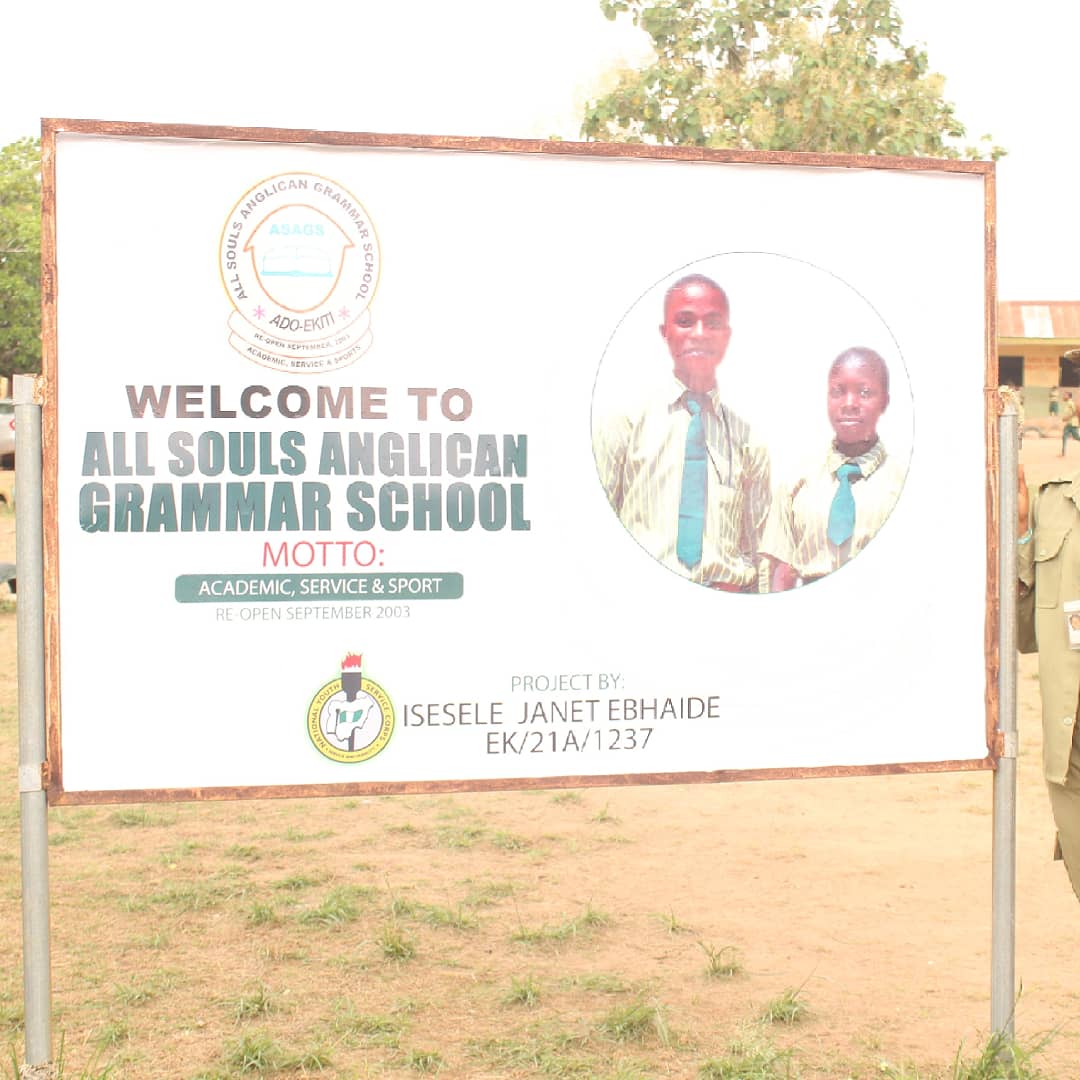 isesele_janet's tweet photo. On the 15th of March 2022, I executed a community development project at my PPA; All Souls Grammar School, Ado-Ekiti. 
To Proffer Solutions to the prevalent issues, I designed &amp; executed a sensitization/Signpost project to curb this menace. 
#janetisesele #buildachildinitiative https://t.co/L1kZ7aBd7J