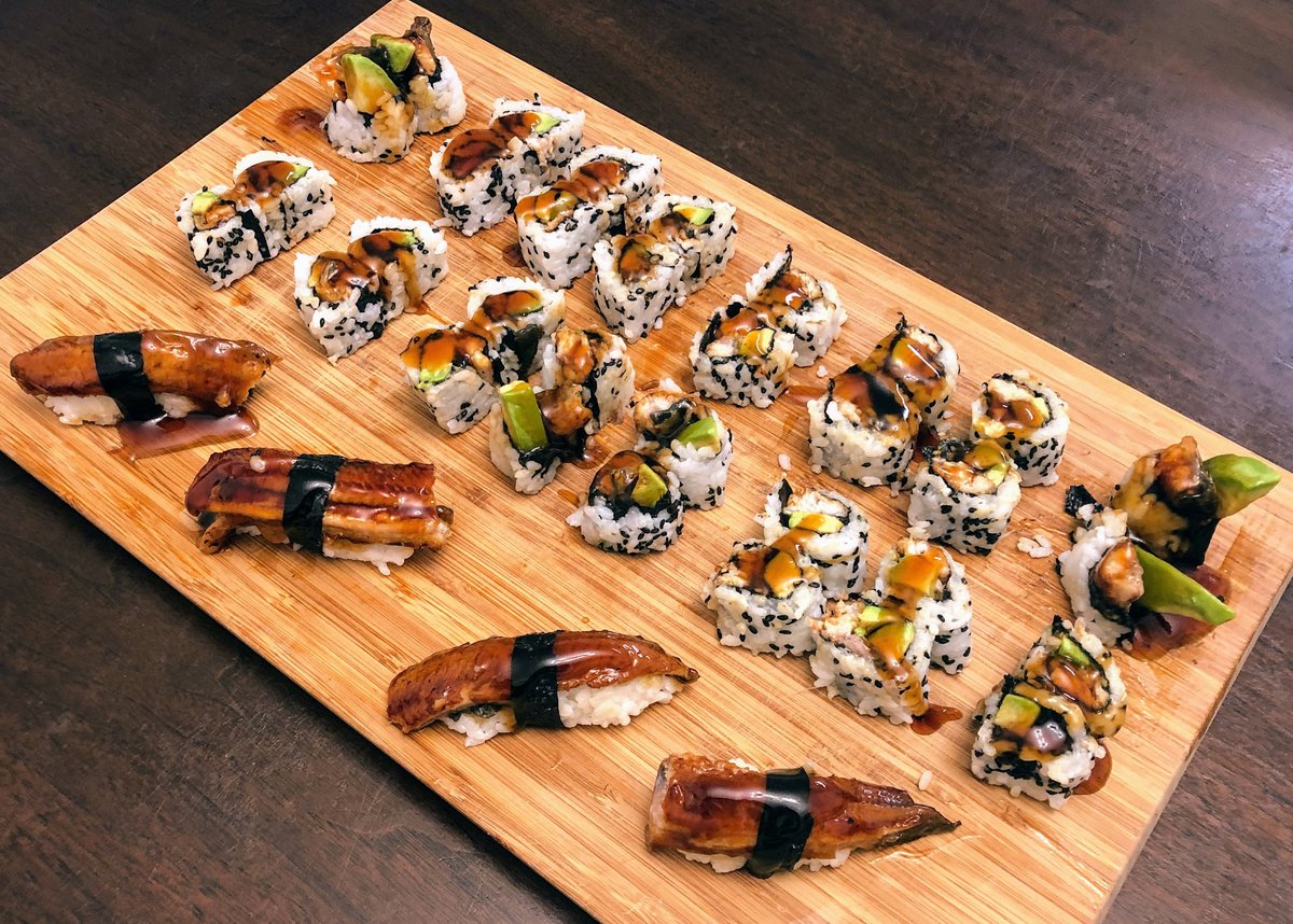 Johnny_W_Lee's tweet photo. I made homemade sushi for my wife!π£#ChemistsWhoCook #ChemistsCanCook @ChemistsWhoCook @ChemistsTable https://t.co/JPinGoErcU