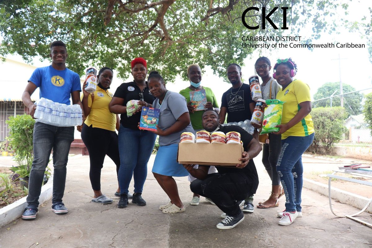 CirclekUcc's tweet photo. Today, UCC CKI Club journeyed to Faydene Methodist Home for Senior Citizens. It was an amazing experience that brought us back to the words of Mahatma Gandhi that the best way to find yourself is to lose yourself in the service of others. #ucccki #service #fellowship #choosecki https://t.co/TsaH16Mjao